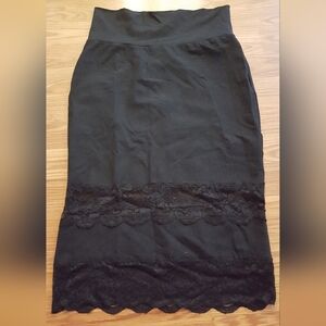 Bebe Lace insert Midi skirt
